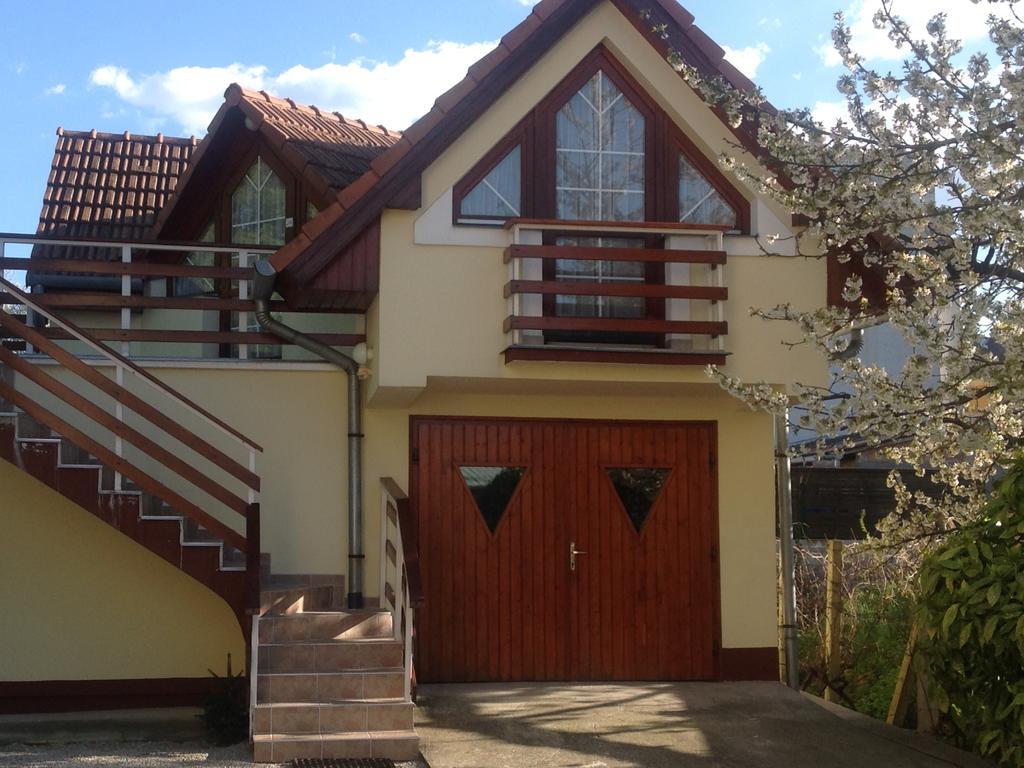Jokai Apartmanhaz Hévíz Екстериор снимка